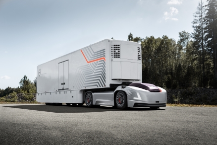 Volvo Trucks prezinta solutiile de transport ale viitorului - autovehicule electrice autonome
